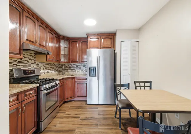 Homes for sale in North Brunswick, NJ | 102 Albury Wy, North Brunswick, NJ 08902 | MLS# 2615104R