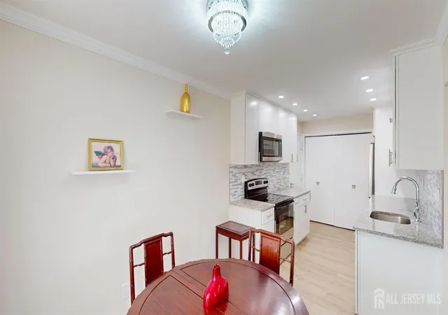 3rd image of 9-C Aspen Plz, Monroe Township, NJ 08831 | MLS# 2701133R