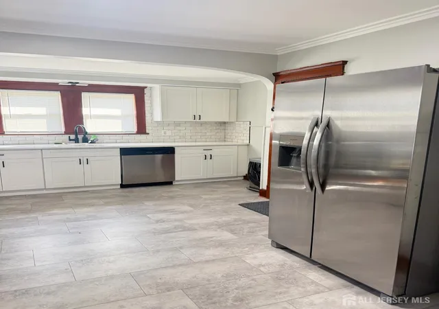 Photo 3 of Single family home for sale at 324 Welsh St, South Amboy, NJ 08879 | MLS# 2702983R | Listing updated on 2026-09-15