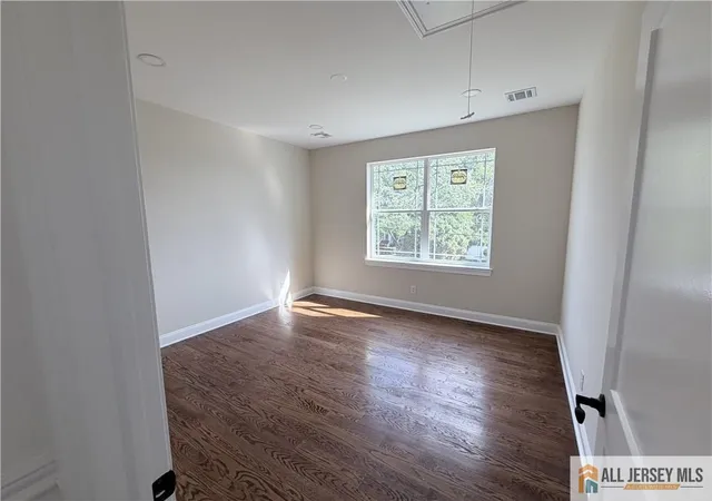 Homes for sale in Iselin, NJ | 28 S Mckinley Ave, Iselin, NJ 08830 | MLS# 2661977M