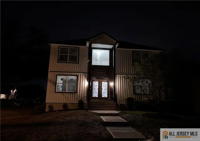 Homes for sale in Iselin, NJ | 28 S Mckinley Ave, Iselin, NJ 08830 | MLS# 2661977M