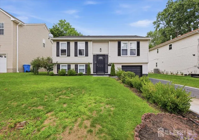 2nd image of 17 Weston St, Metuchen, NJ 08840 | MLS# 2701849R