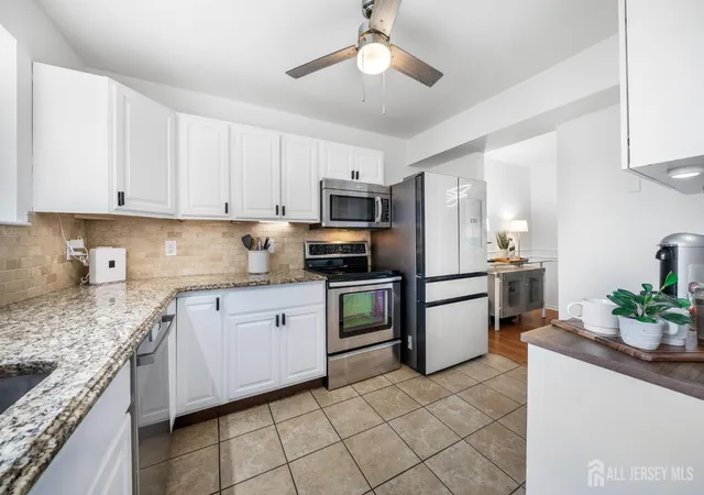 Photo 4 of Townhouse for sale at 138 Stratford Ct, Hillsborough, NJ 08844 | MLS# 2702159R | Listing updated on 2026-09-16