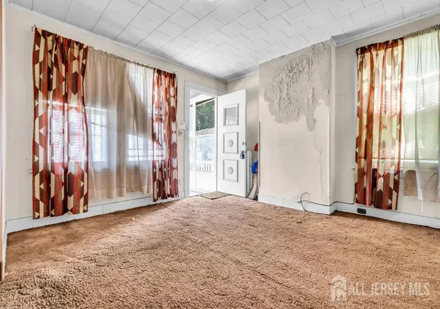 Photo 4 of House for sale at 123 Steuben St, East Orange, NJ 07018 | MLS# 2602870R | Listing updated on 2025-12-17