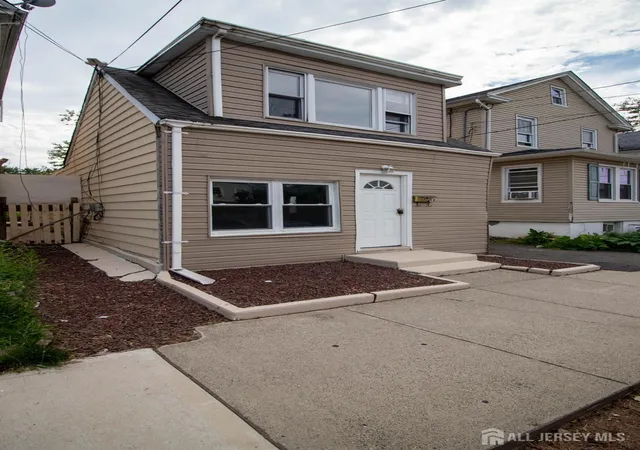 13th image of 66 Comstock St, New Brunswick, NJ 08901 | MLS# 2702183R
