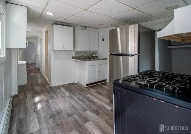 3rd image of 66 Comstock St, New Brunswick, NJ 08901 | MLS# 2702183R