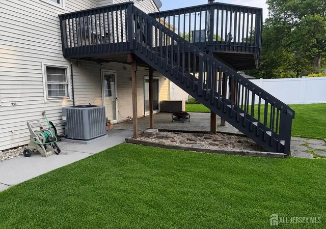 Homes for sale in North Brunswick, NJ | 961 Linwood Pl, North Brunswick, NJ 08902 | MLS# 2618518R