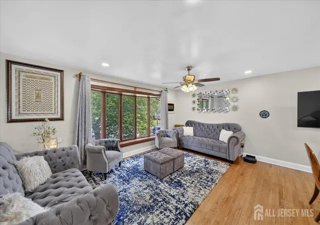 Homes for sale in North Brunswick, NJ | 961 Linwood Pl, North Brunswick, NJ 08902 | MLS# 2618518R