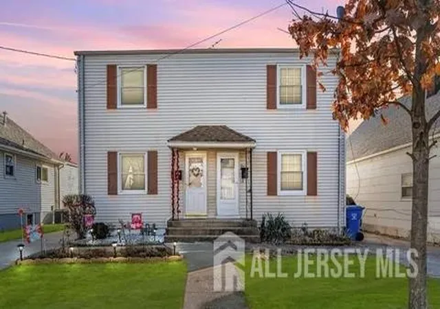 1st image of 580 S Garden Ave, Woodbridge, NJ 07095 | MLS# 2702655R
