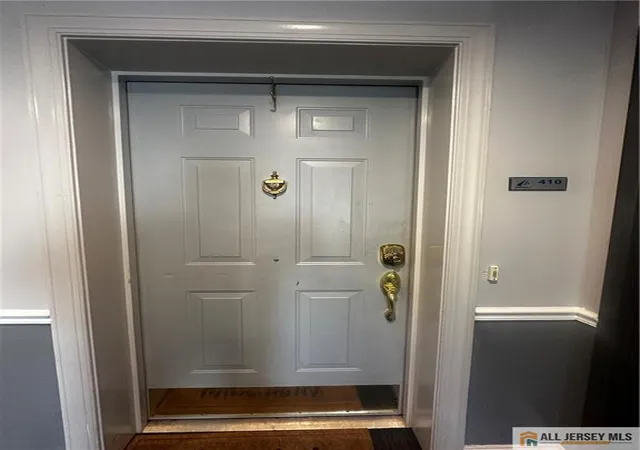 Homes for sale in Perth Amboy, NJ | 358 Rector St #410, Perth Amboy, NJ 08861 | MLS# 2662190M