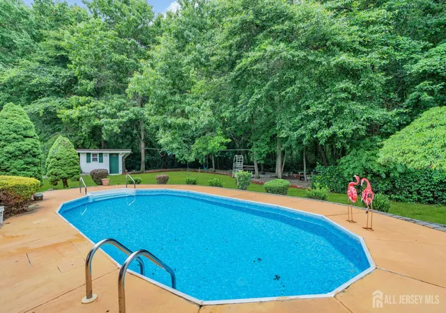 51st image of 54 Winding Brook Dr, Matawan, NJ 07747 | MLS# 2700560R