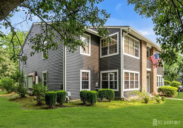 2nd image of 39 Pennsylvania Wy, North Brunswick, NJ 08902 | MLS# 2702638R