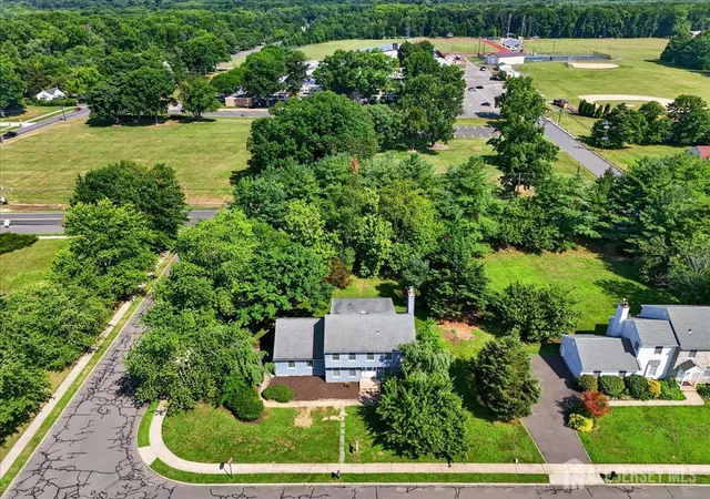 4th image of 1 Dutchess Ln, Dayton, NJ 08810 | MLS# 2700918R