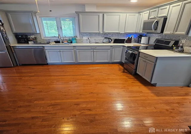 38th image of 147 Beech St, Fords, NJ 08863 | MLS# 2701894R