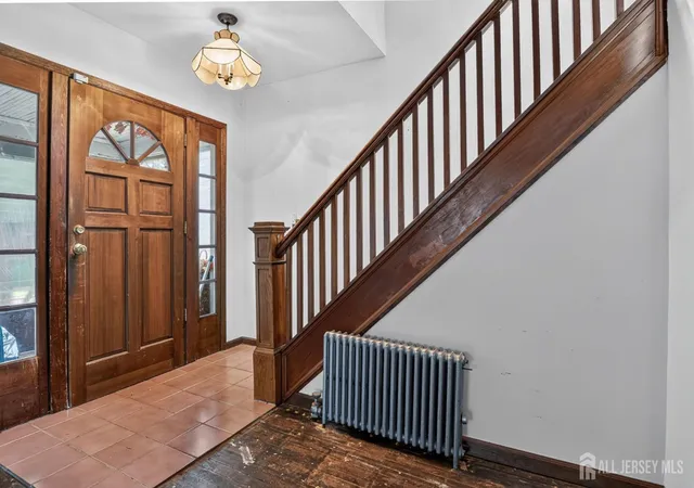Photo 4 of Single family home for sale at 24 Highland Ave, Highland Park, NJ 08904 | MLS# 2703657R | Listing updated on 2026-09-25