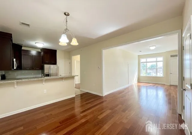 Homes for sale in Linden, NJ | 102 E Elizabeth Ave E #412, Linden, NJ 07036 | MLS# 2617661R