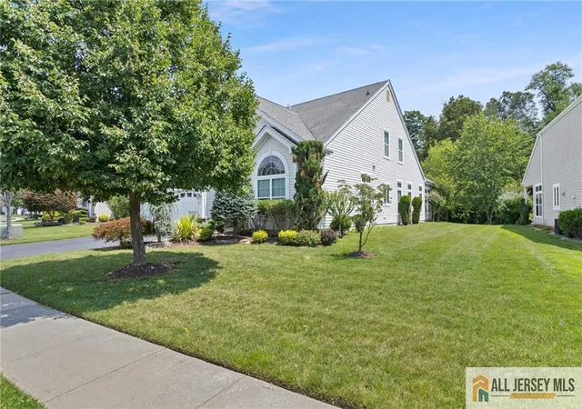 3rd image of 41 Draw Bridge Dr, Jamesburg, NJ 08831 | MLS# 2662186M