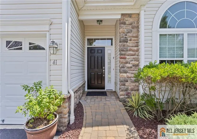 4th image of 41 Draw Bridge Dr, Jamesburg, NJ 08831 | MLS# 2662186M