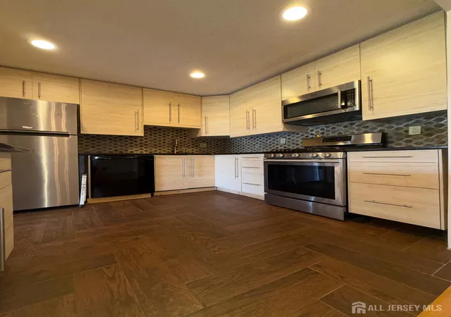 Condo for sale at 380 Lancaster Ct, Piscataway, NJ 08854 | MLS# 2705496R