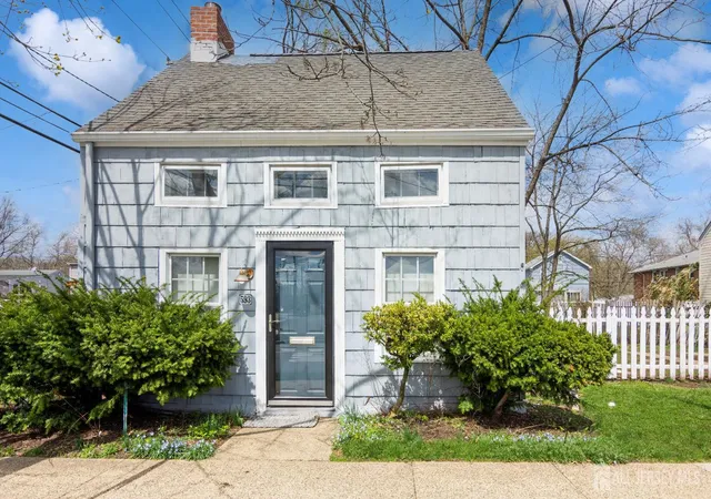Photo 1 of Single family home for sale at 593 Hazelwood Ave, Rahway, NJ 07065 | MLS# 2601201R | Listing updated on 2025-08-09