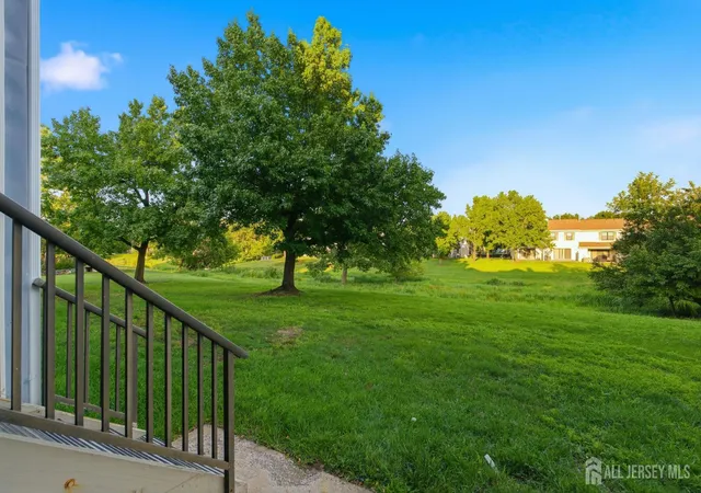 3rd image of 407 Lancaster Ct, Piscataway, NJ 08854 | MLS# 2700880R