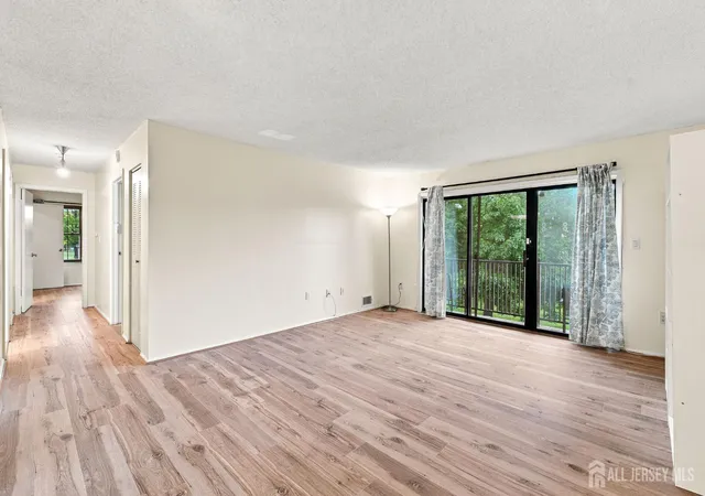 5th image of 407 Lancaster Ct, Piscataway, NJ 08854 | MLS# 2700880R