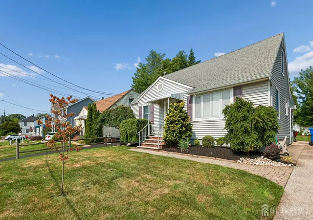 2nd image of 517 Joseph Ave, Woodbridge, NJ 07095 | MLS# 2700101R