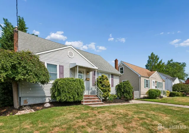 3rd image of 517 Joseph Ave, Woodbridge, NJ 07095 | MLS# 2700101R