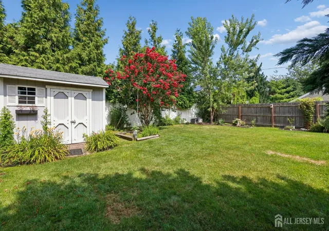 5th image of 517 Joseph Ave, Woodbridge, NJ 07095 | MLS# 2700101R