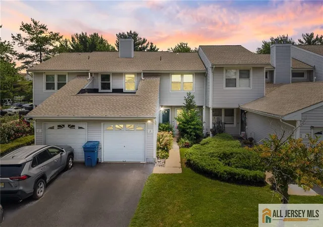 1st image of 3 Sandpiper Dr #2502, Parlin, NJ 08859 | MLS# 2662410M