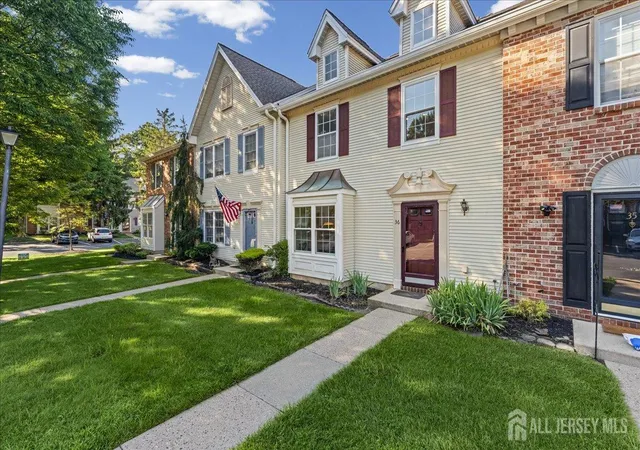 3rd image of 36 Albury Wy, North Brunswick, NJ 08902 | MLS# 2702229R