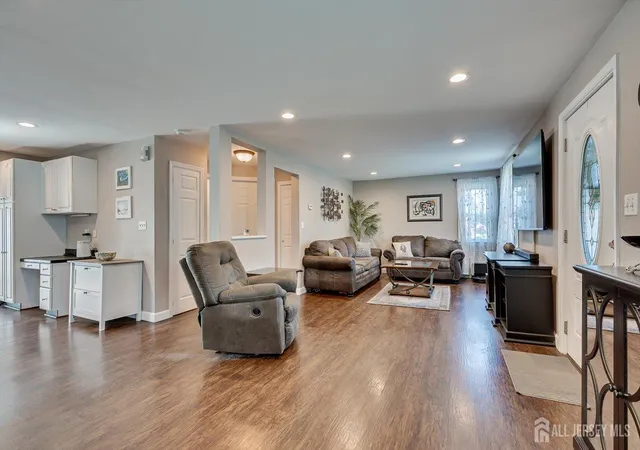 3rd image of 1614 Windrew Ave, South Plainfield, NJ 07080 | MLS# 2702149R
