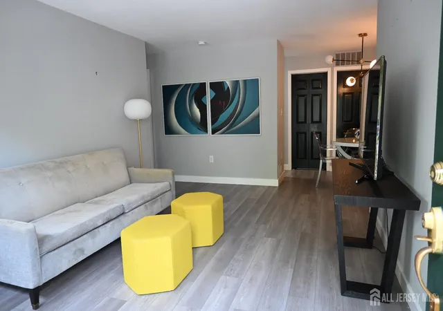 4th image of 13 Jay Ct, Plainsboro, NJ 08536 | MLS# 2614592R