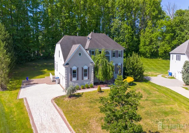 3rd image of 20 Forest Ln, Monroe, NJ 08831 | MLS# 2616884R