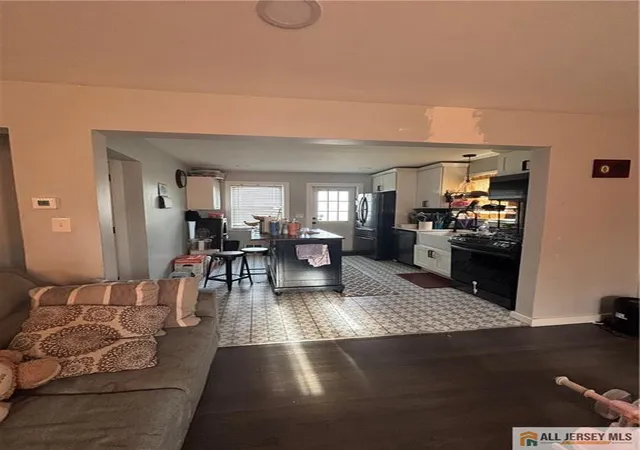 Homes for sale in Avenel, NJ | 1266 Rahway Ave, Avenel, NJ 07001 | MLS# 2662040M