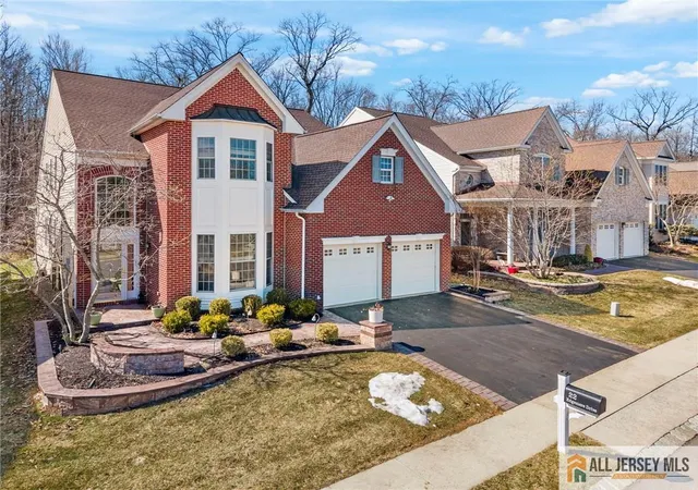 Photo 3 of Single family home for sale at 22 Edgemere Dr, Kendall Park, NJ 08824 | MLS# 2661439M | Listing updated on 2026-05-29