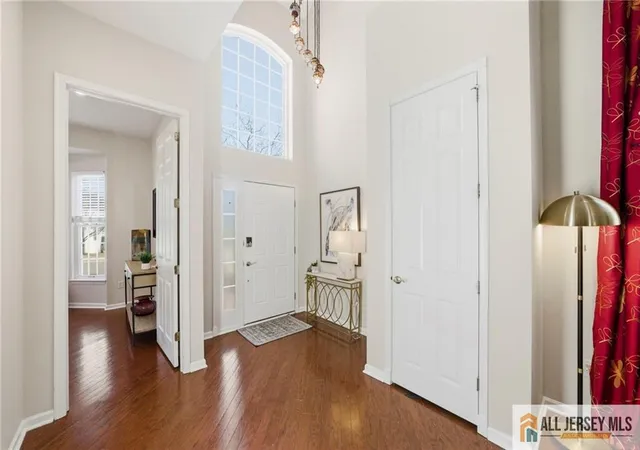 Photo 3 of Single family home for sale at 22 Edgemere Dr, Kendall Park, NJ 08824 | MLS# 2661439M | Listing updated on 2026-05-29