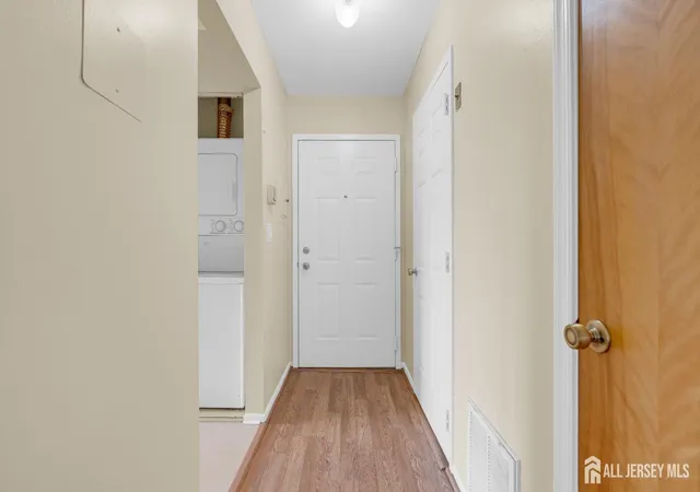 Homes for sale in Middlesex, NJ | 101 Beverly Hill Ter, Middlesex, NJ 07095 | MLS# 2616619R