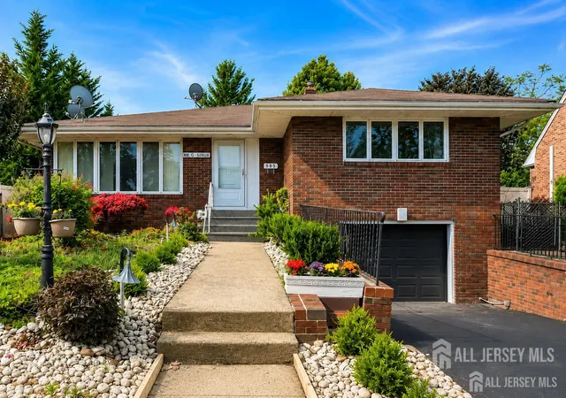 image of 585 Noe Ave, Woodbridge, NJ 07095 | MLS# 2702589R