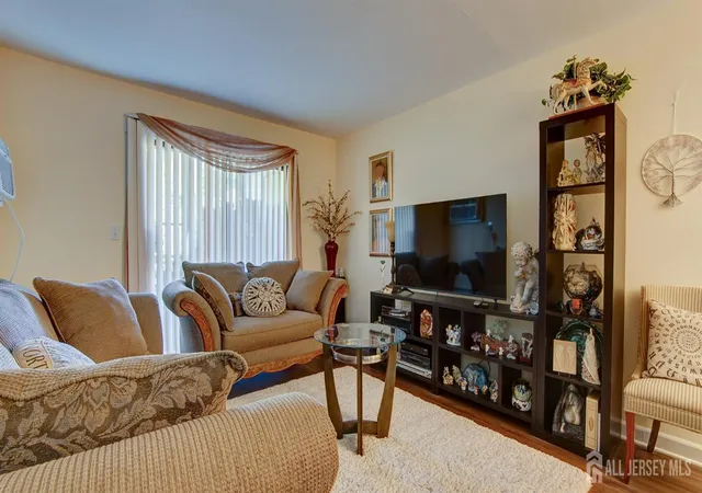 3rd image of 86 Arrowood Rd #G, Manalapan, NJ 07726 | MLS# 2617541R