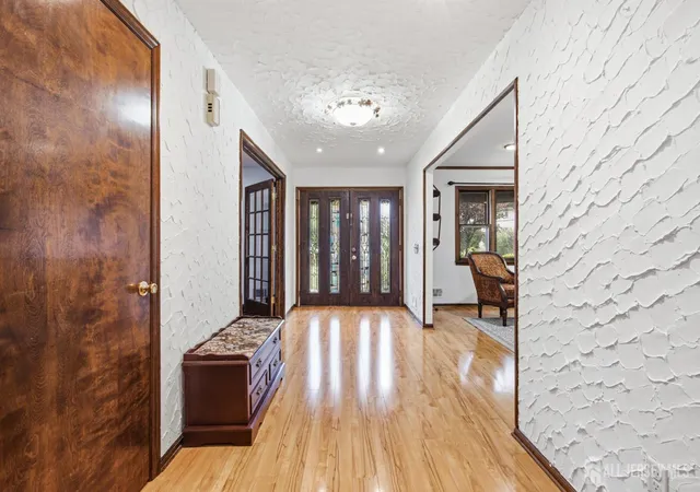 4th image of 167 Mundy Ave, Edison, NJ 08820 | MLS# 2701959R