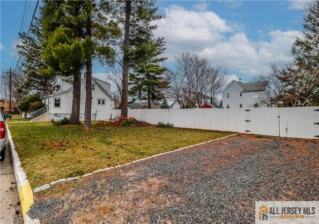 3rd image of 13 Riverview Ave, Edison, NJ 08817 | MLS# 2661721M