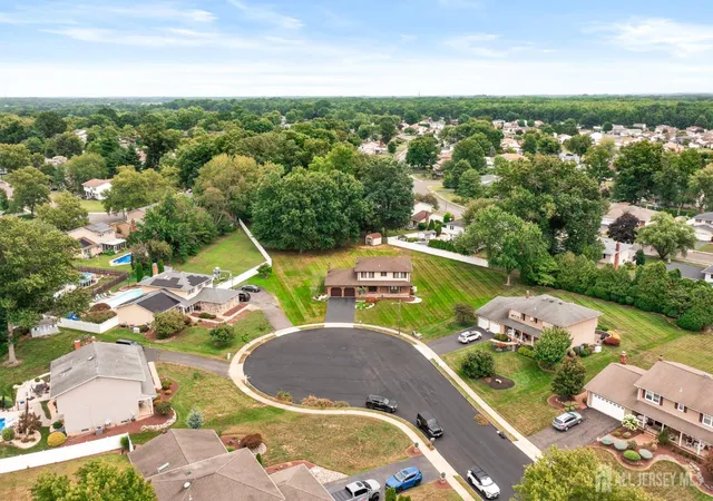 36th image of 15 Adams Ct, Trenton, NJ 08690 | MLS# 2701848R