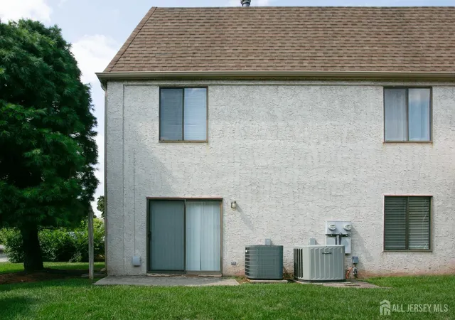 19th image of 99 Park Gate Dr, Edison, NJ 08820 | MLS# 2701904R