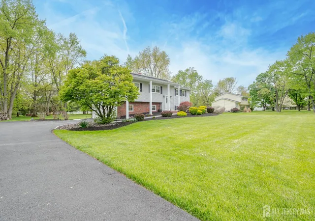 2nd image of 455 Township Line Rd, Belle Mead, NJ 08502 | MLS# 2701824R