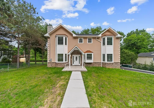 Photo 3 of Single family home for sale at 418 East Ave, Northvale, NJ 07647 | MLS# 2702276R | Listing updated on 2026-09-17