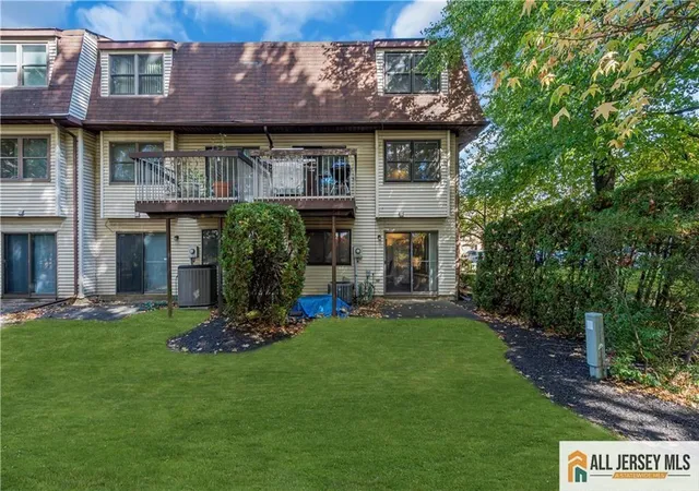24th image of 2601 N Oaks Blvd, North Brunswick, NJ 08902 | MLS# 2661726M