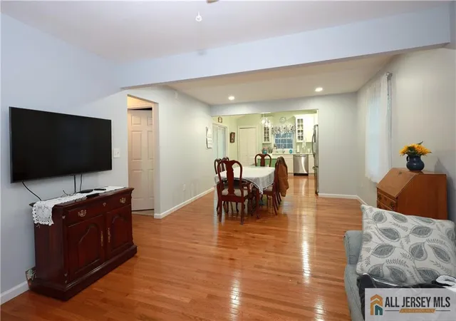 3rd image of 641 Fairview Ave, Piscataway, NJ 08854 | MLS# 2661156M