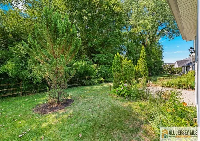 4th image of 95 Crescent Wy #95, Monroe Township, NJ 08831 | MLS# 2770048M