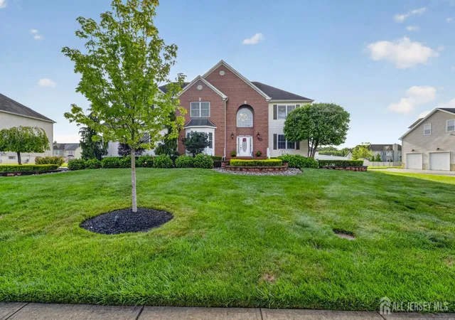 Photo 2 of Single family home for sale at 5 Adam Ct, Monroe Township, NJ 08831 | MLS# 2702069R | Listing updated on 2026-09-19